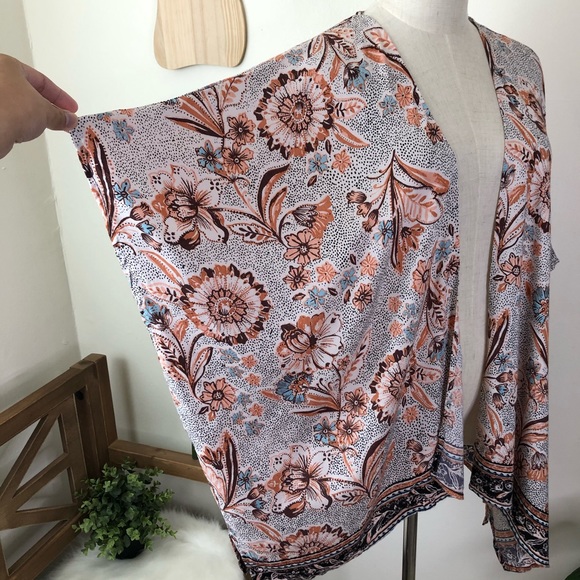 Angie | Floral Print Kimono Sleeve Cardigan Medium - Picture 6 of 12